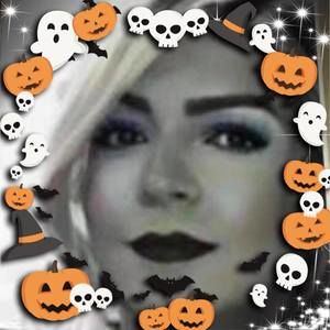 Meet your Posher, Paula